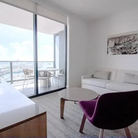 Downtown Miami Luxury Stay
